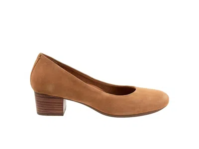 Softwalk Lynn Pump In Brown