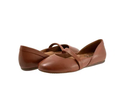 Softwalk Samara Flat In Brown