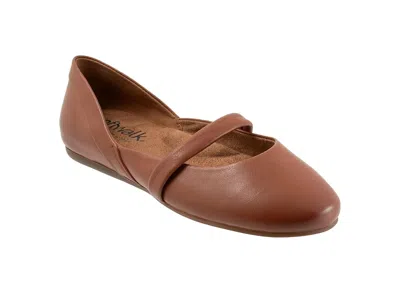 Softwalk Samara Flat In Brown
