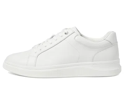 Aldo Darren In White