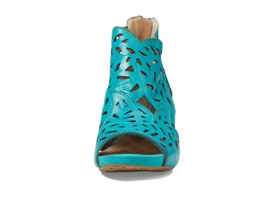 L'artiste By Spring Step Icon In Blue