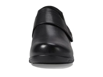 Propét Wallis In Black