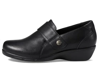 Propét Wallis In Black