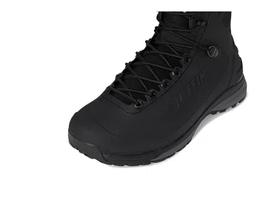 Baffin Borealis In Black