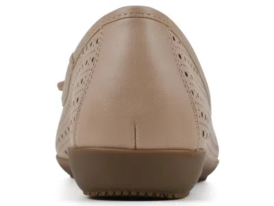 Cliffs By White Mountain Cheryl