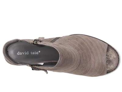 David Tate Sideview In Gray