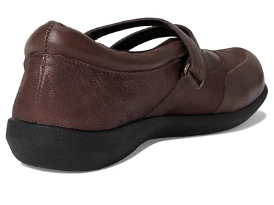 David Tate Gentle In Brown