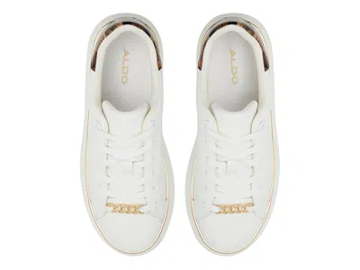 Aldo Tahlea In White