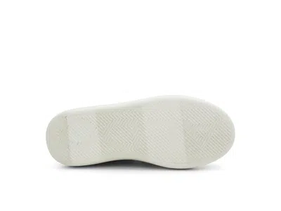 Aldo Tahlea In White