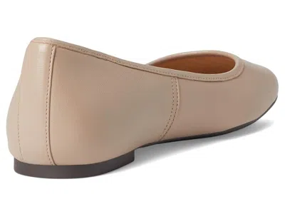 Vionic Orinda Square Toe Flat In Neutral