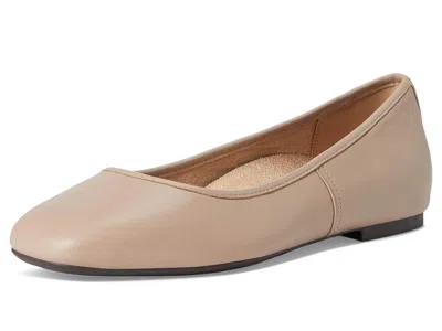 Vionic Orinda Square Toe Flat In Neutral