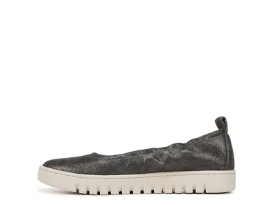 Vionic Uptown Ballet Slip-on Sneaker In Black