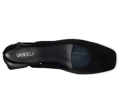 Vaneli Darsy In Black