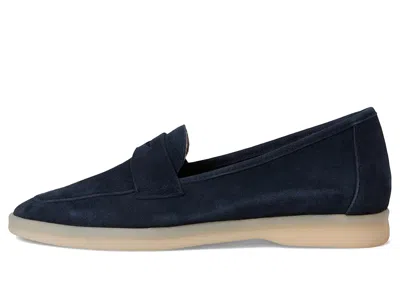 Vaneli Undine In Blue