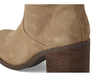 Born Thea In Brown