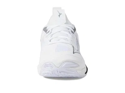 Mizuno Wave Momentum 3 In White