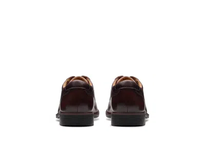 Clarks Eldredge Plain In Brown