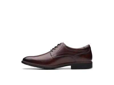 Clarks Eldredge Plain In Brown
