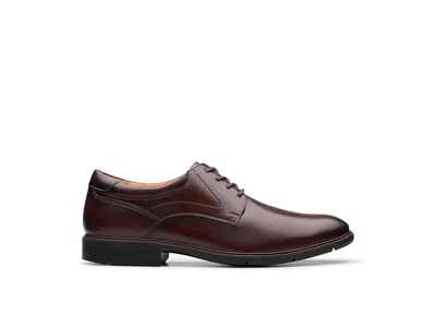 Clarks Eldredge Plain In Brown