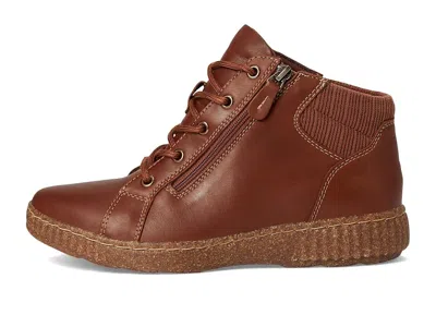 Clarks Caroline Park