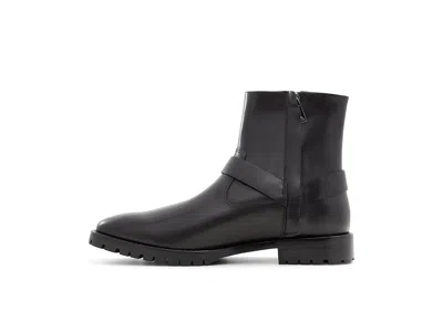 Aldo Brewster In Black