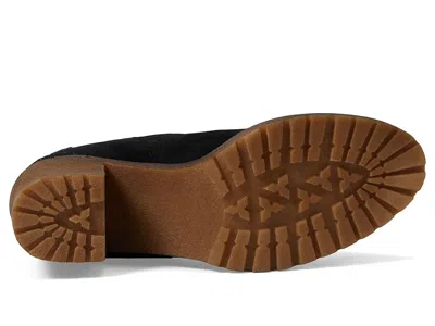 Eric Michael Vespa In Black