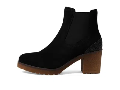 Eric Michael Vespa In Black