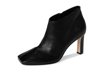 Bernardo Garda In Black