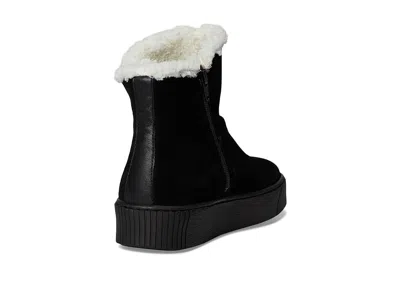 Eric Michael Oregon In Black