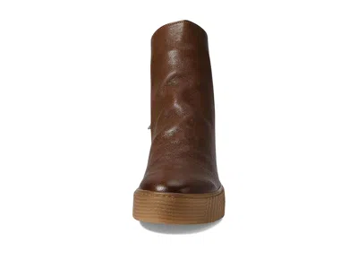 Eric Michael Aviva In Brown