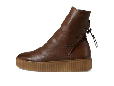 Eric Michael Aviva In Brown