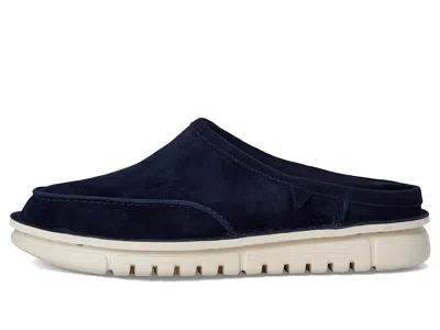 Vionic Muptown Clogs Mules