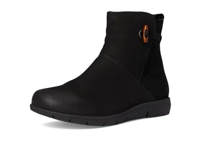 Softwalk Adelaide Bootie In Black
