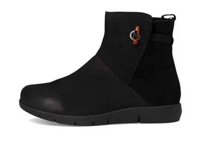 Softwalk Adelaide Bootie In Black
