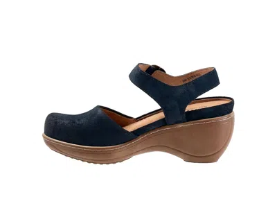 Softwalk Mabelle Clog In Blue