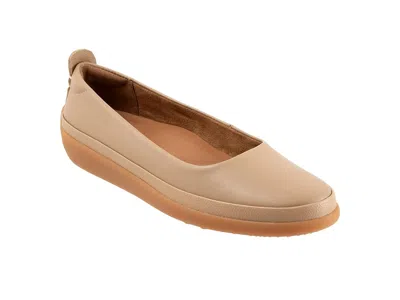 Softwalk Disa In Sand