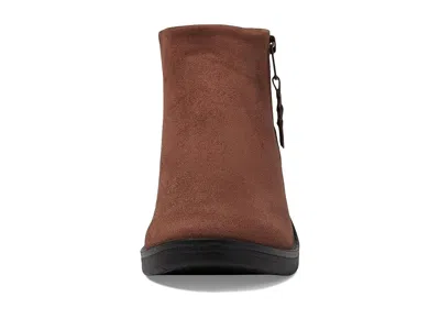 Bzees Outgoing In Brown