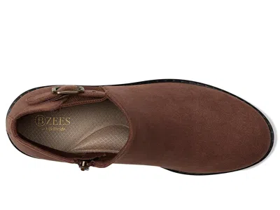 Bzees Oasis In Brown