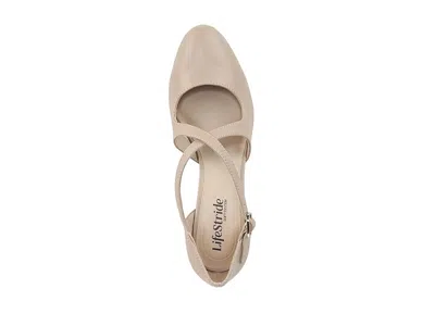 Lifestride Wide Width Tracy Pump In Neutral