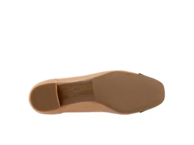 Trotters Daisy Pump In Pink