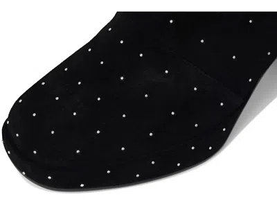 Vaneli Vava In Black