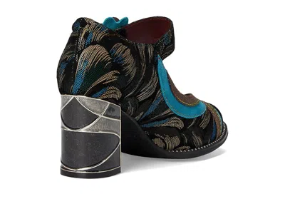 L'artiste By Spring Step Beverly Hills In Multi
