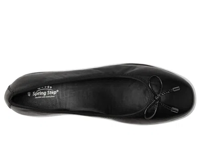 Spring Step Chesser In Black