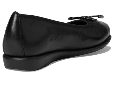 Spring Step Chesser In Black