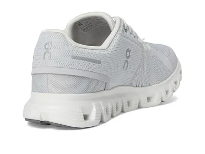 On Cloud 6 Sneaker In White