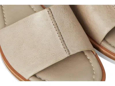 Söfft Faxyn In Brown