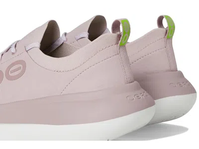 Oofos Oomy Stride In Pink