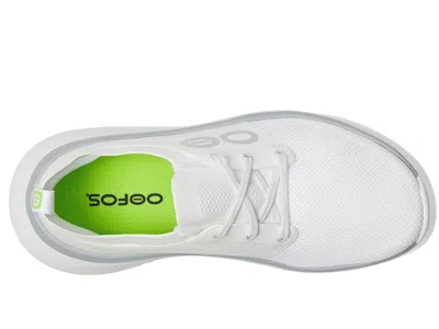 Oofos Oomy Stride In White