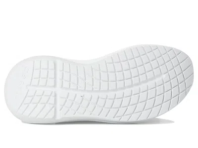 Oofos Oomy Stride In White