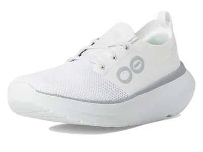 Oofos Oomy Stride In White